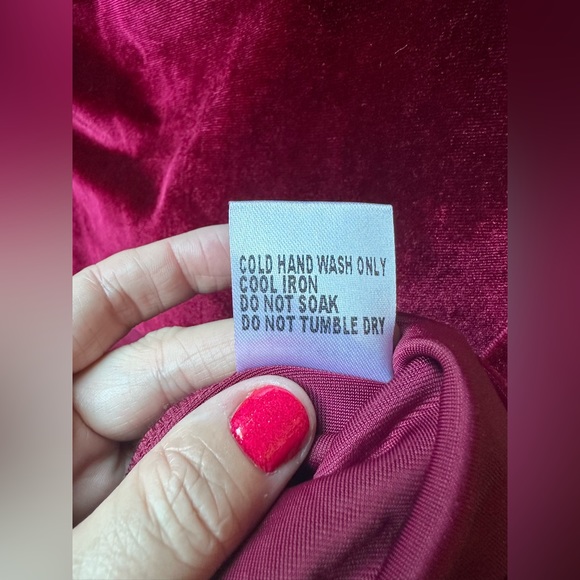 Burgundy Velvet dress size S/M - Picture 3 of 6